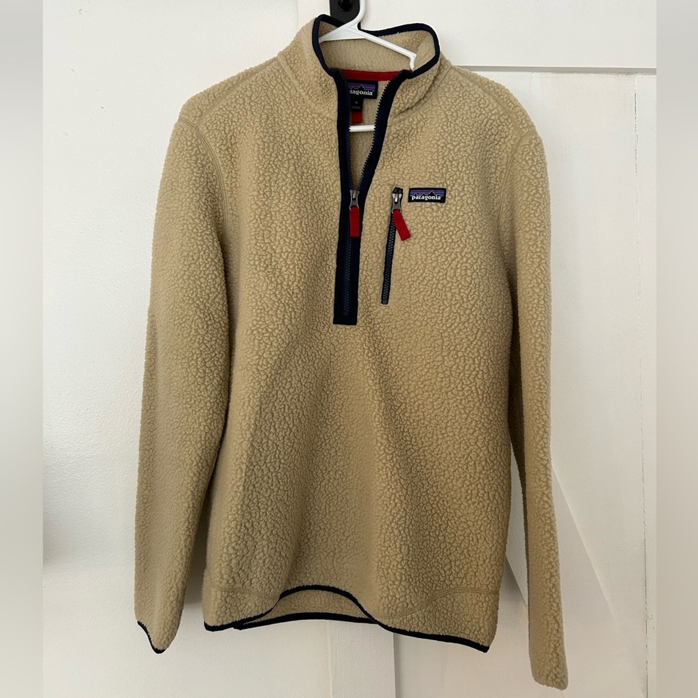 Patagonia Teddy Quarter Zip